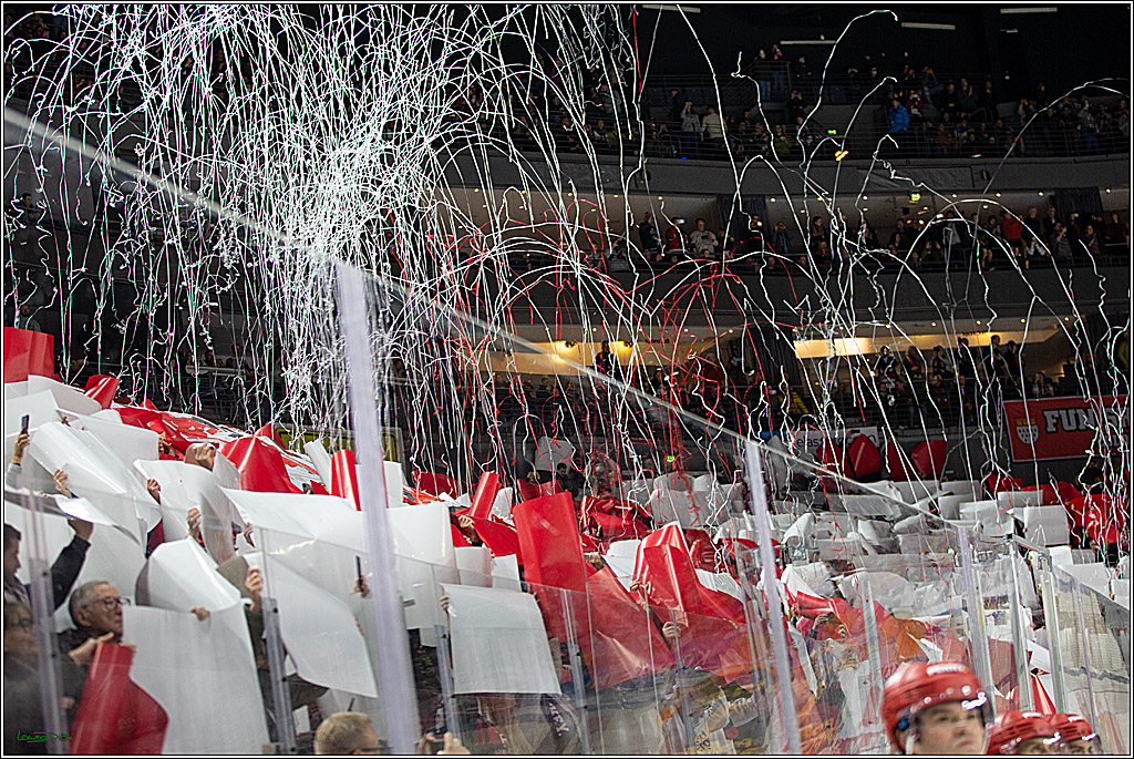 PENNY DEL; Koelner Haie- Duesseldorfer EG; Koeln, 16.12.2022